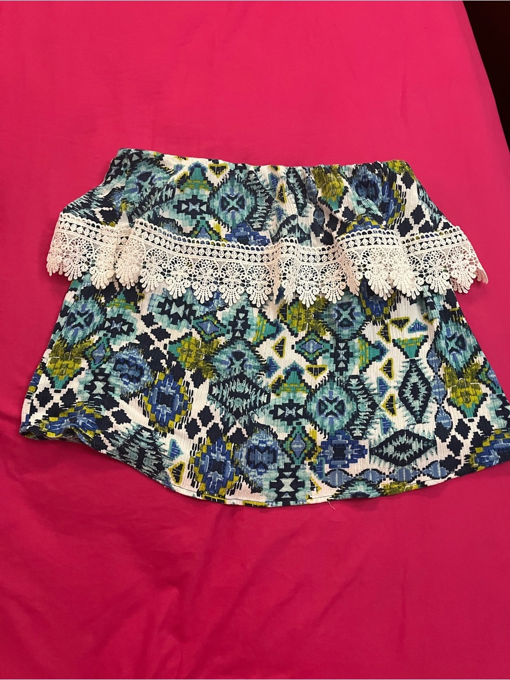 Striped Aztec Lace-Trim shirt in Blue & Green